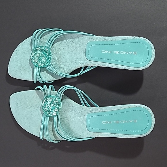 Bandolino Sz 8M Turquoise Sandal w/Stone Detail Kitten Heel Slip-on - Picture 2 of 11